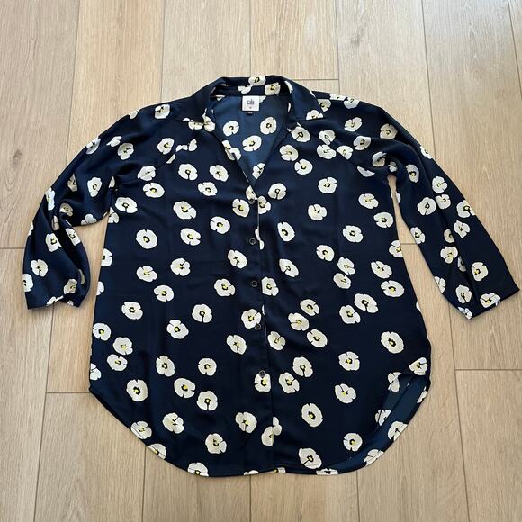 Cabi Women’s Navy Blue Floral Button Down Blouse Sz XS - Picture 2 of 7